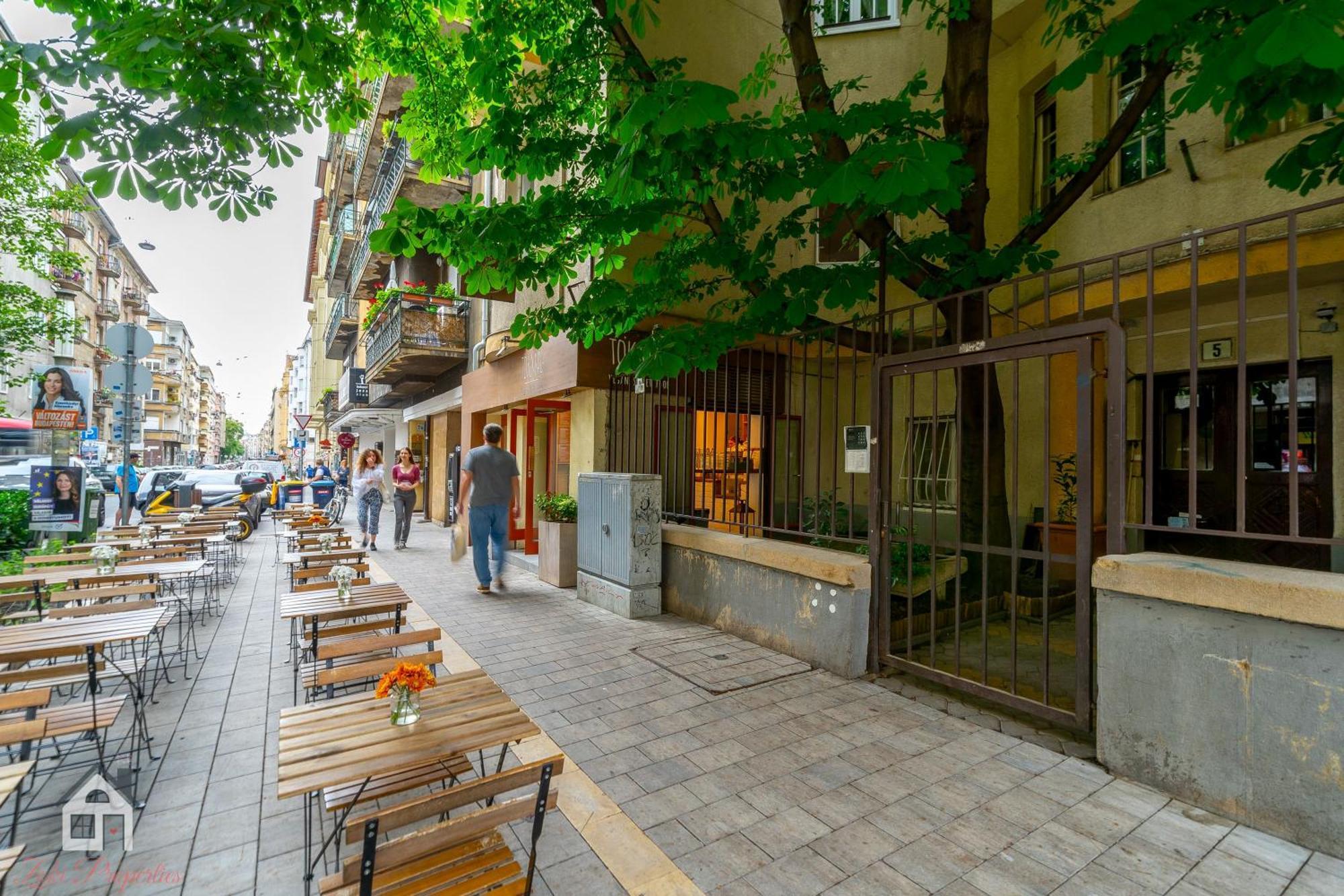 Acme Apartments Будапеща Екстериор снимка